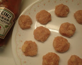 [亨氏番茄醬]鈕釦雞肉漢堡包的食譜步驟3照片