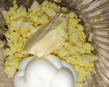 A picture of step 2 of Egg Mayo Sandwich.