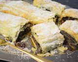 A picture of step 4 of Poppy-seed strudel.