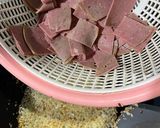 Foto langkah ke 3 dari resep Pakcoy cah smoked beef.