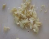 A picture of step 2 of Bolognese.