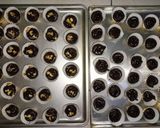 Foto langkah ke 5 dari resep Brownies Cup Mini.