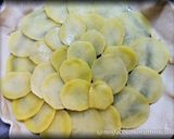 Foto del passaggio 5 della ricetta Tortino di Alici, Patate e Pomodorini Senza Glutine