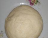 A picture of step 4 of Sweet crossant.