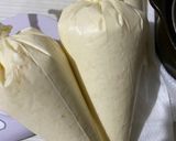 Foto langkah ke 6 dari resep Korean Garlic Cheese Bread.