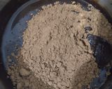 Foto langkah ke 1 dari resep Fudgy Brownies Shiny Crust.
