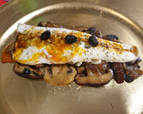 Foto del paso 4 de la receta: Lubina asada sobre cama de setas de soja y pimentón🌶ajos negros