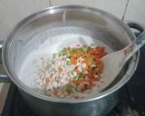 Foto langkah ke 3 dari resep Talam Talas Mix Ayam Sayur.