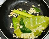 Foto langkah ke 2 dari resep Nasi Kuning Rice Cooker Simple.