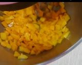 A picture of step 1 of Mango whippping cream.