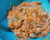 Foto langkah ke 2 dari resep Sawi Putih Gulung Isi Ayam.