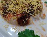 A picture of step 4 of Semolina chatpata dahi bhalla.