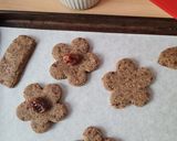 Foto del paso 5 de la receta: Galletas de harina de "trigo" sarraceno y pasas 🍇