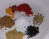 A picture of step 4 of Aaloo pyaaz ki sabzi.
