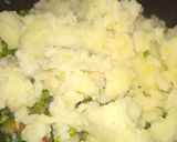 A picture of step 4 of Green Pav Bhaji.