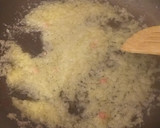 Foto del paso 3 de la receta: Macarrones de colores a la carbonara con Frankfurt y bacon