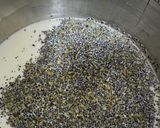 A picture of step 1 of Masala chai.