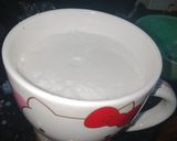 A picture of step 5 of Date and nuts shake.