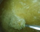 A picture of step 4 of Chicken flavored simple rice.