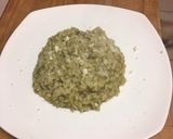 Foto del passaggio 8 della ricetta Risotto con asparagi selvatici