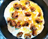 Foto del paso 6 de la receta: Tortilla de champiñones y queso fresco