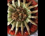 Une image de l'étape 3 de Salade composée tomates betteraves concombre anchois et maquereau.