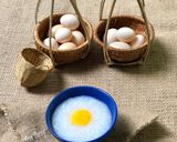 Hình bước làm 2 của món Cháo Trứng Gà Thả