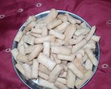 नमक पारे (namak pare recipe in Hindi) रेसिपी चरण 5 फोटो