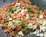 รูปขั้นตอนการทำที่ 1 ของ น้ำพริกกะปิหมู