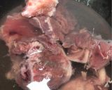 Foto langkah ke 1 dari resep Sop Tulang Sapi.