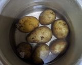 A picture of step 1 of Aloo Dum Sikkim Style.