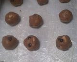 Foto langkah ke 3 dari resep Chewy "mini monster" chocochip cookies recook recipe tintin rayn.