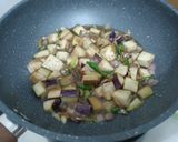 Foto langkah ke 4 dari resep GATA-40: TUMIS TERONG.
