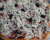 Foto del paso 5 de la receta Prepizza con queso azul y olivas negras mallorquinas