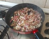 Pas rețetă Spaghete cu carne mix cheddar/parmezan 1 fotografie