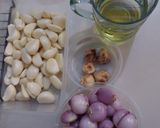 Foto langkah ke 1 dari resep 1.Bumbu dasar putih.