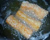Foto langkah ke 12 dari resep Roti Gulung Goreng Isi Pisang Coklat Keju.
