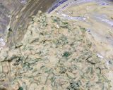 મેથીના ભજીયા(Methi Bhajiya Recipe in Gujarati) રેસીપી સ્ટેપ2ફોટો