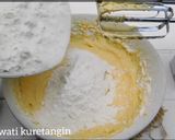 Foto langkah ke 2 dari resep Kue Semprit Jadul / Kue Mentega Termudah.