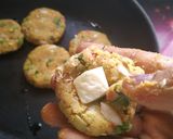 A picture of step 2 of Oats Poha Tikki.