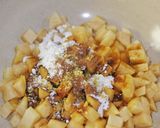 Foto langkah ke 2 dari resep Apple Almond Crumble.