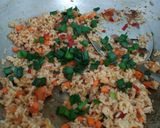 Foto langkah ke 5 dari resep 112. Nasi Goreng Terasi Wortel.