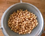 Hình bước làm 1 của món 🌱 Snack Đậu Gà Giòn Vị Tỏi Ớt