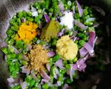 A picture of step 1 of French beans paratha.