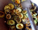 করলা কারি রেসিপির ধাপ 2 ছবি