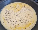 A picture of step 4 of Meat free western omelette.