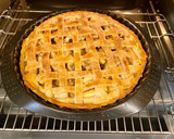 Foto del paso 11 de la receta: Pastel con nueces, pasas, manzanas y cabello de ángel