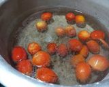 A picture of step 2 of Tomato Puree.