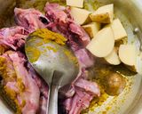 A picture of step 2 of Desi Chicken Jhola (country chicken gravy).