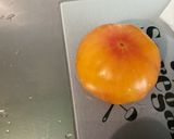 Une image de l'étape 6 de Salade composée au concombre, tomates, feuille de chêne et oignon rouge.